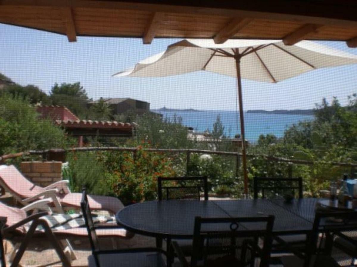 Casa Vacanza La Terrazza Panoramica A 200 Mt Dal Mare Simius Kültér fotó
